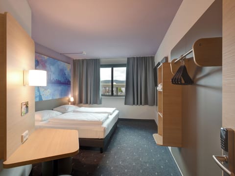 Double Room | Desk, soundproofing, WiFi (free)