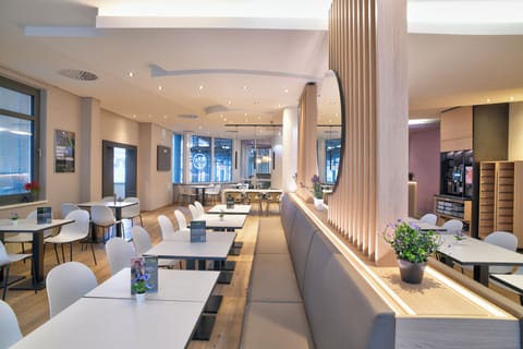 Basic Double Room | Dining