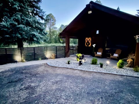 Welcome to Hesperus! View as you pull in!