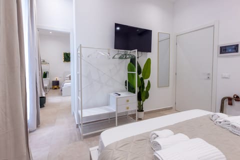 Camera Standard con Materasso Matrimoniale | Individually furnished, free WiFi, bed sheets