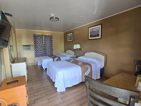 Superior Double Room | Desk, WiFi (free)