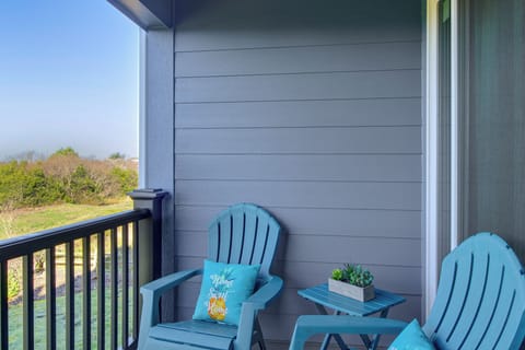 Ocean Shores Vacation Rental | 1BR | 1BA | 517 Sq Ft