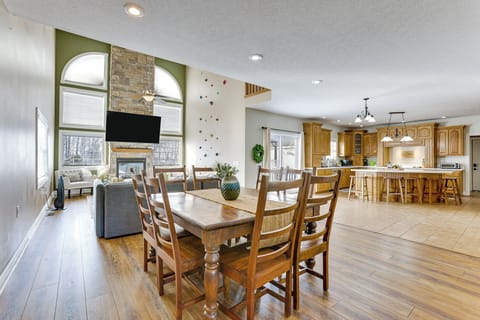 Dining Area | 1st Floor