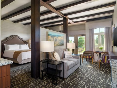 Premium bedding, down comforters, in-room safe, blackout drapes