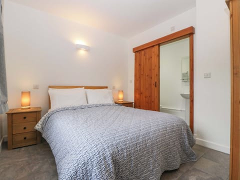 1 bedroom, WiFi (free), individually decorated, individually furnished