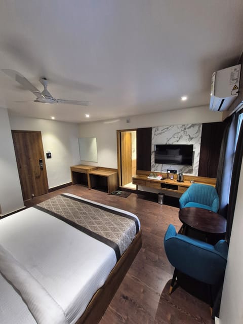 Standard Double Room | Laptop workspace, WiFi (free)