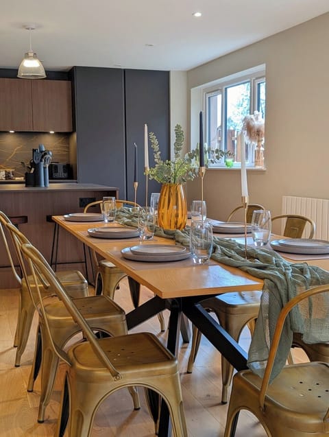 The Swallows | Luxury Countryside Retreat House in Forest of Dean