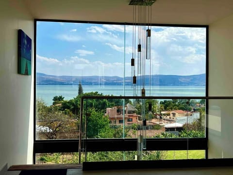 House, 4 Bedrooms, Private Pool, Lake View | Interior