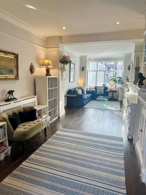 Double Reception Room