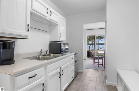 Lower level kitchenette