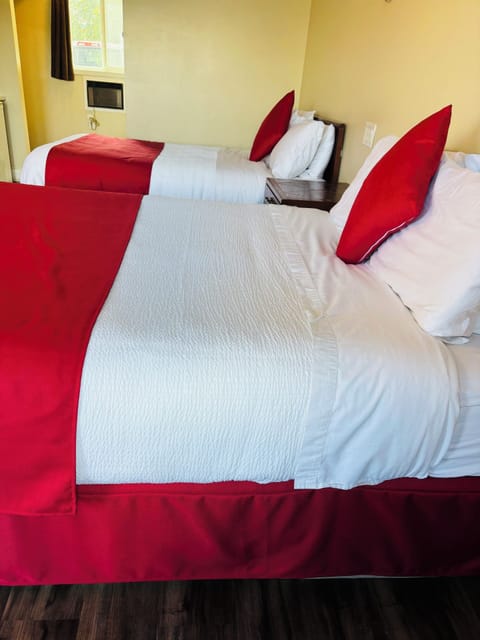 Standard Double Room | Rollaway beds (surcharge), WiFi (free), bed sheets