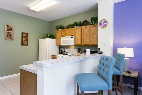 Townhome, 3 Bedrooms, Private Pool | Living room | Flat-screen TV