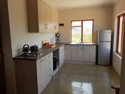 Coffee/tea maker, electric kettle