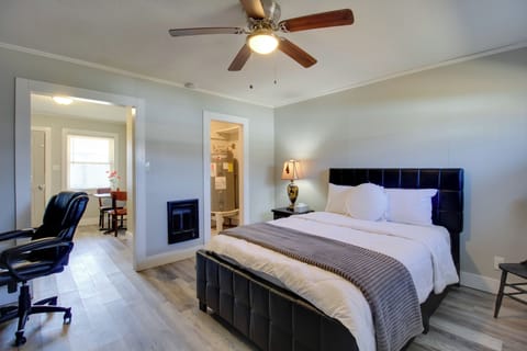 Apartment (0 Bedroom) | Interior