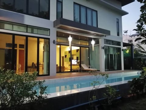 Front of property - evening/night