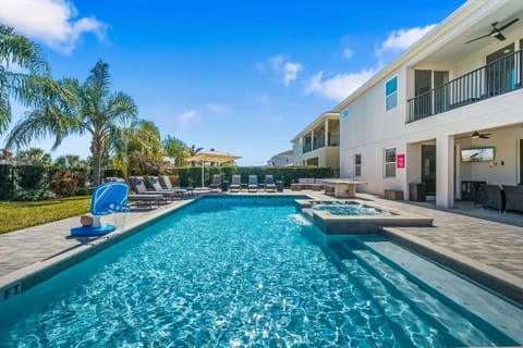 Relax, unwind, and soak it all in private pool, and spa
