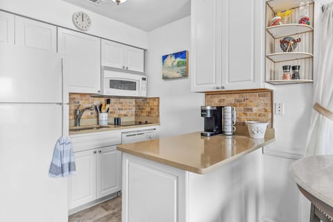 Kitchen,  Breakers 324 Hilton Head