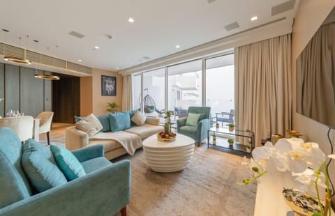 Luxurious Sea View Apt at FIVE Palm Jumeirah Apartment in Dubai