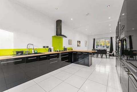 Fully equipped kitchen for home-cooked meals