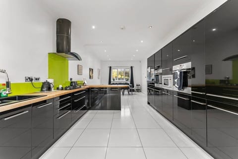 A bright space to start your morning coffee