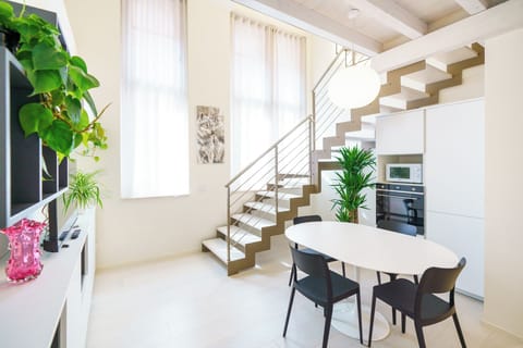 Apartment, 2 Bedrooms | Living area