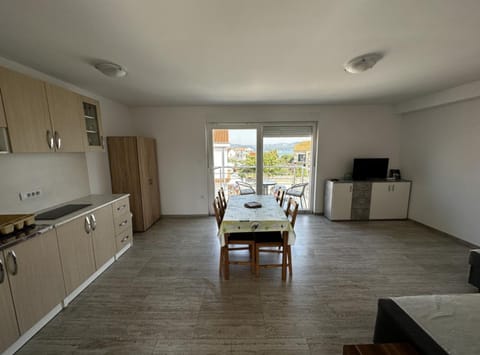 Apartment (One bedroom apartment 3) | Living room | 32-inch Smart TV with satellite channels