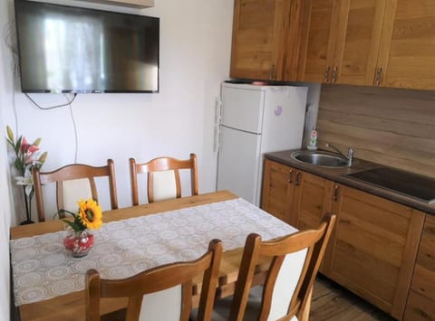 Apartment (Two bedrom apartment) | Private kitchen | Fridge