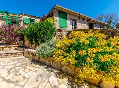 House (Holiday home Kuzmino) | Exterior