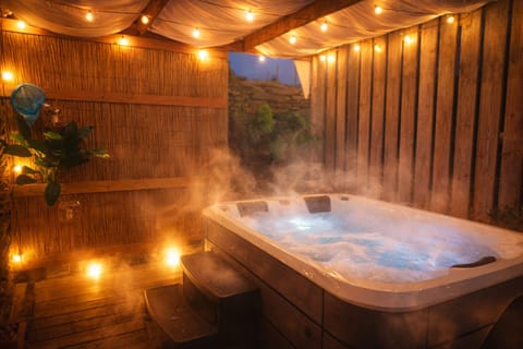 Indoor spa tub
