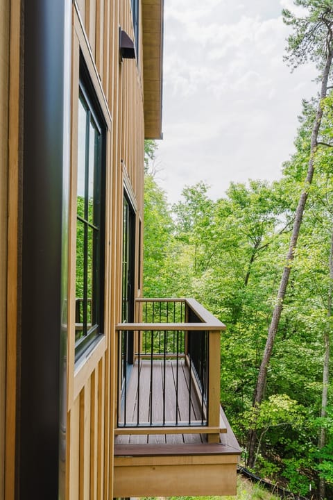 Ensuite Queen Bedroom 1 Private Deck