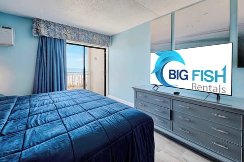 Stunning Bedroom Beautifully Decorated with Amazing Views 💫✨
