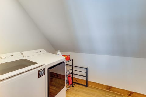 Laundry Room | 2nd Floor