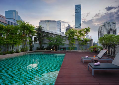 Outdoor pool, sun loungers