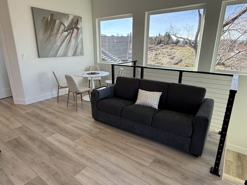 Reno Oasis Getaway Suite & Tahoe Base Camp Apartment in Reno