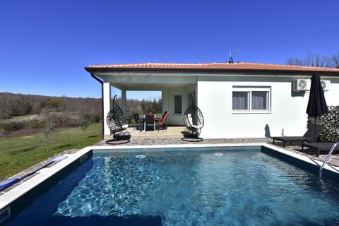Villa, 3 Bedrooms, Private Pool, Garden View | Pool | Outdoor pool