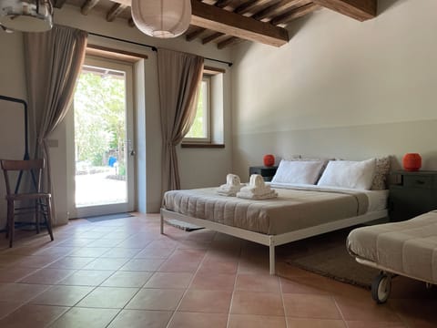 Family Room, 1 Queen Bed with Sofa bed, Non Smoking, Private Bathroom | Individually decorated, individually furnished, travel crib, free WiFi