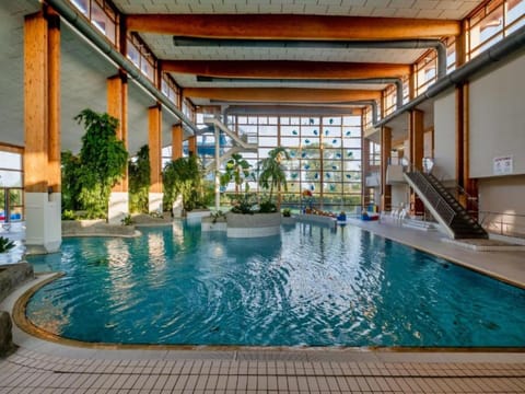 Apartment | Pool | Outdoor pool