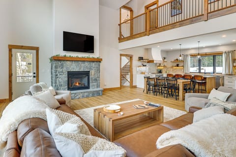 House (5 Bedrooms) | Front of property