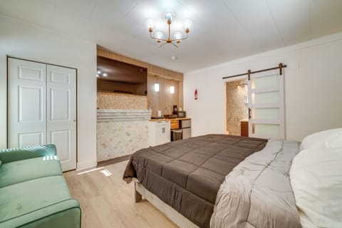 Apartment (0 Bedroom) | Front of property