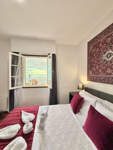 Double Room, Shared Bathroom | Free WiFi