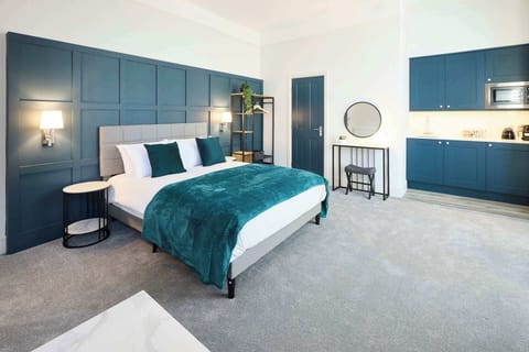 Langley Hotel Apt 4, Whitby - Host & Stay