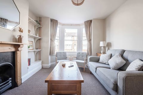 Sherrington Road Abode, Ipswich - Host & Stay