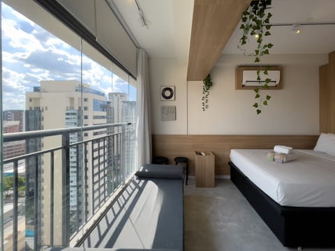 Studio | Blackout drapes, iron/ironing board, free WiFi