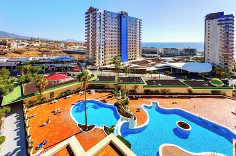 Resort-Style Swimming Pool with Sun Loungers