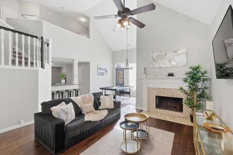House, Patio | Living area