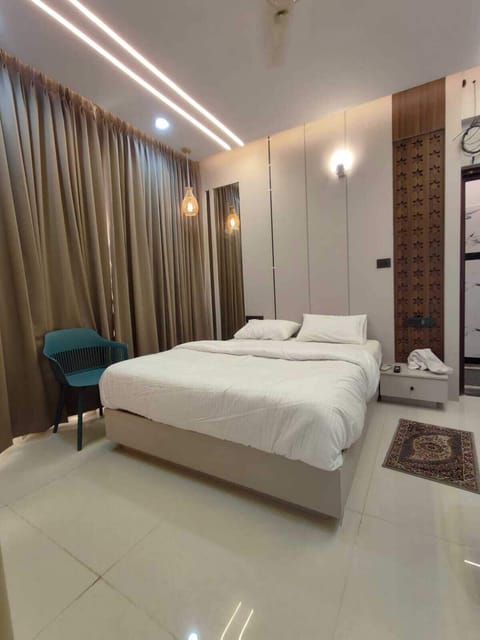Classic Double Room | Desk, free WiFi