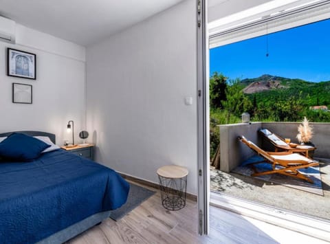 House (Three bedroom Villa) | 3 bedrooms, cribs (surcharge)