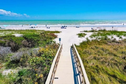 Condo, 3 Bedrooms | Beach