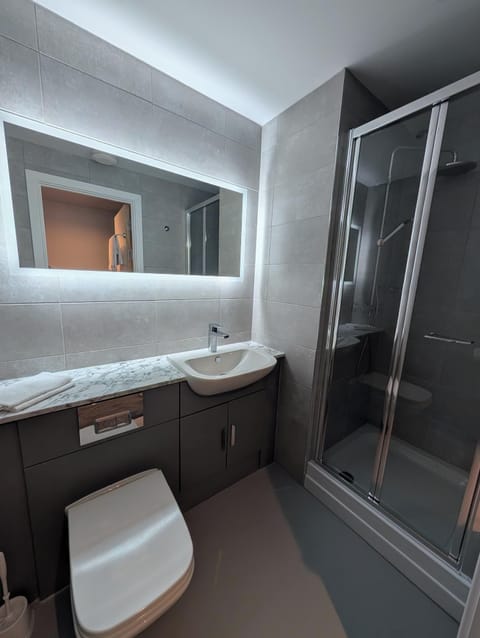 Studio, Non Smoking | Bathroom