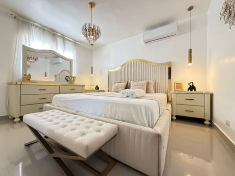 Comfort Suite | Blackout drapes, iron/ironing board, free WiFi
